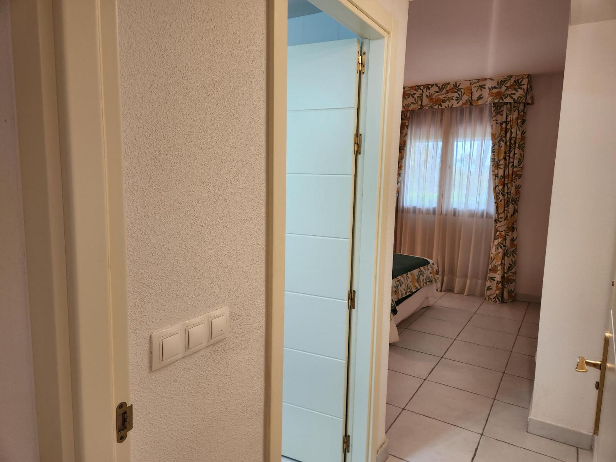 Apartment Precioso Bajo En Jardines De Nuevo Muy Cerca De La Piscina Comunitaria Y De La Salida A La Playa! Vera