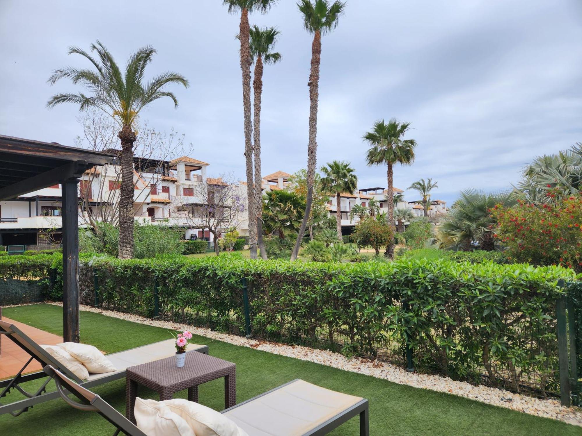 Apartment Precioso Bajo En Jardines De Nuevo Muy Cerca De La Piscina Comunitaria Y De La Salida A La Playa! Vera