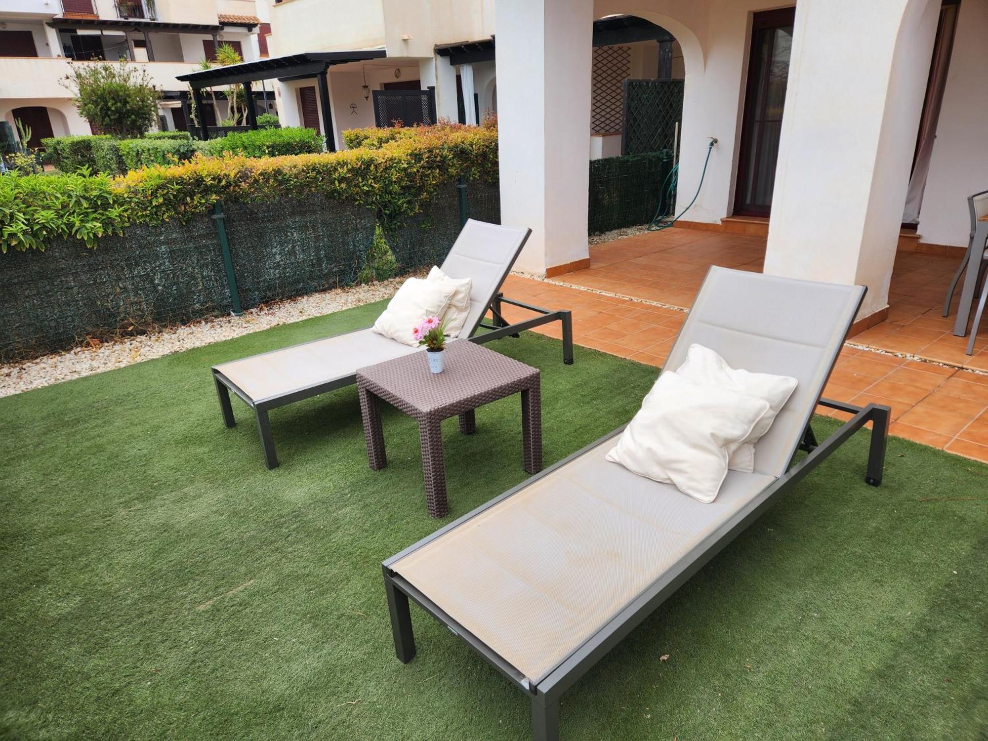 Apartamento Precioso Bajo En Jardines De Nuevo Muy Cerca De La Piscina Comunitaria Y De La Salida A La Playa! Vera